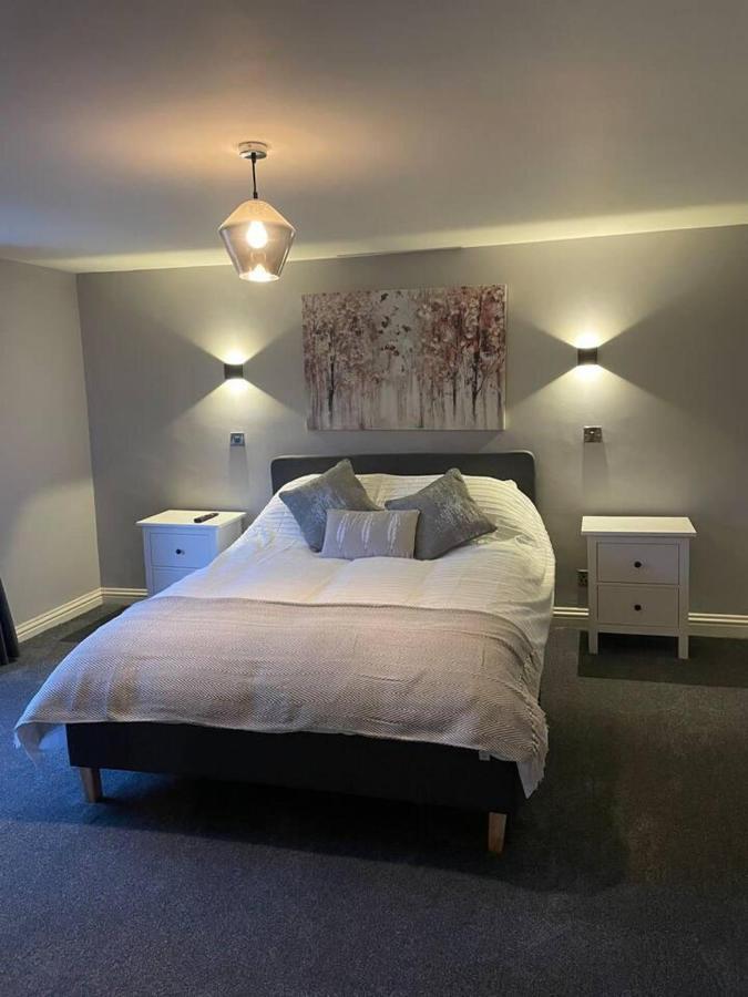 Cosy Apartment Above Village Pub Бакстон Экстерьер фото